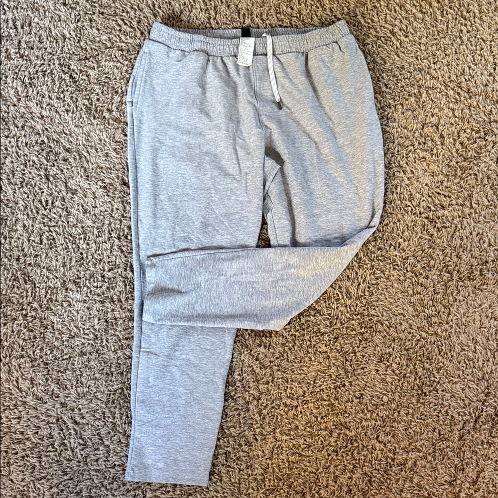 Kirkland Signature Heather Gray Sweatpants. Men’s XL. EUC.